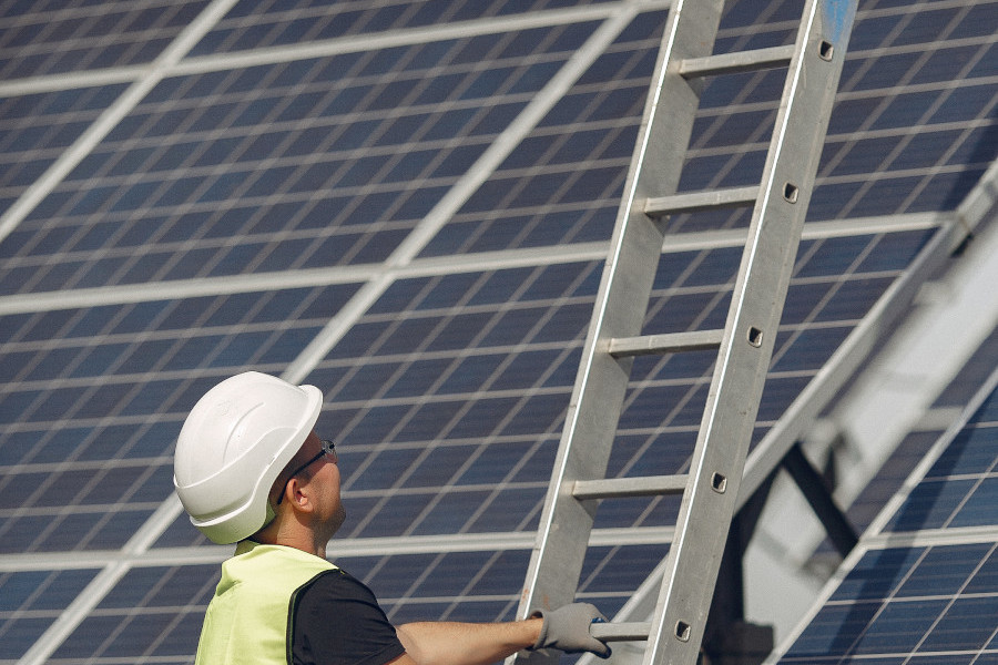 solar-installation-img